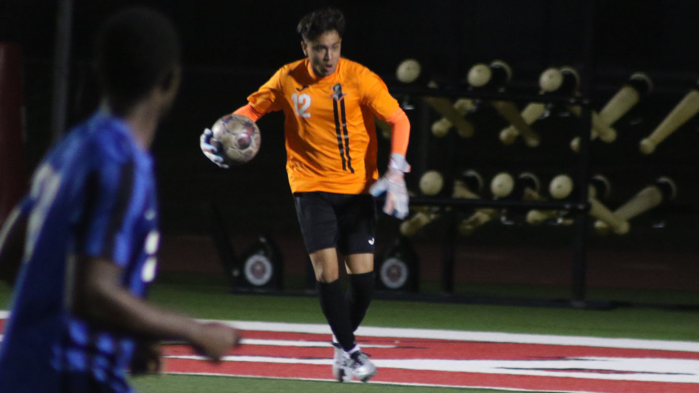 Saints Blank Coyotes in Road Victory