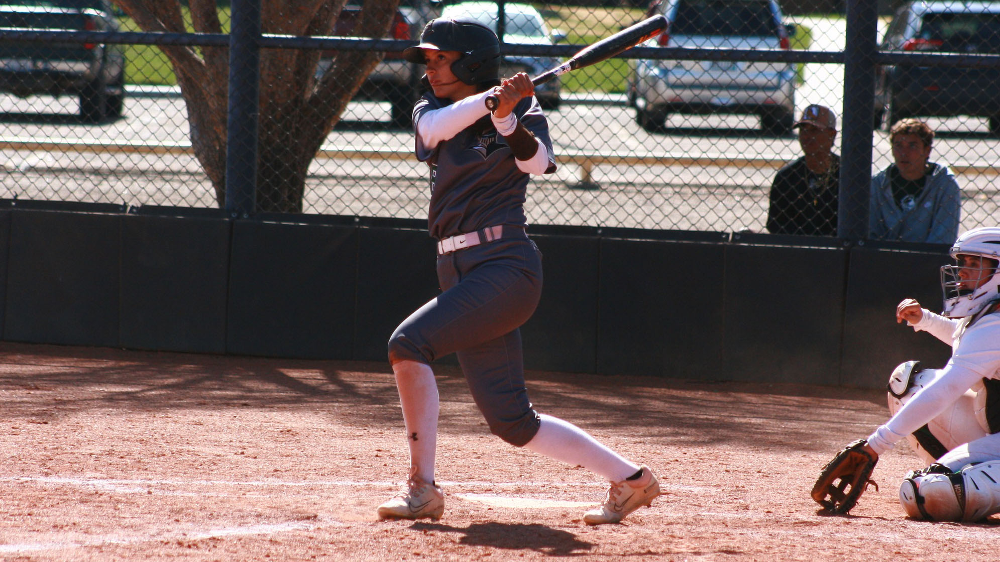 Lady Saints Grab 20th Win with Sweep of Cougars