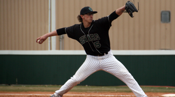 Olson's Gem Salvages Split For Saints