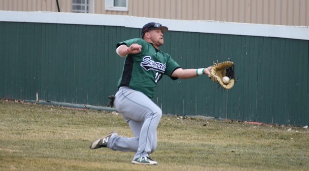 Saints split with Trojans to open conference play