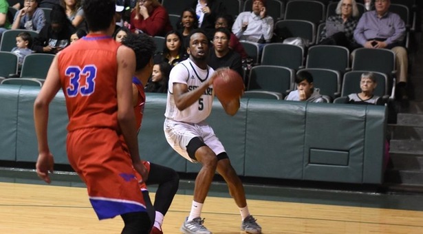 Seward knocks off Independence, heads to Region VI semis
