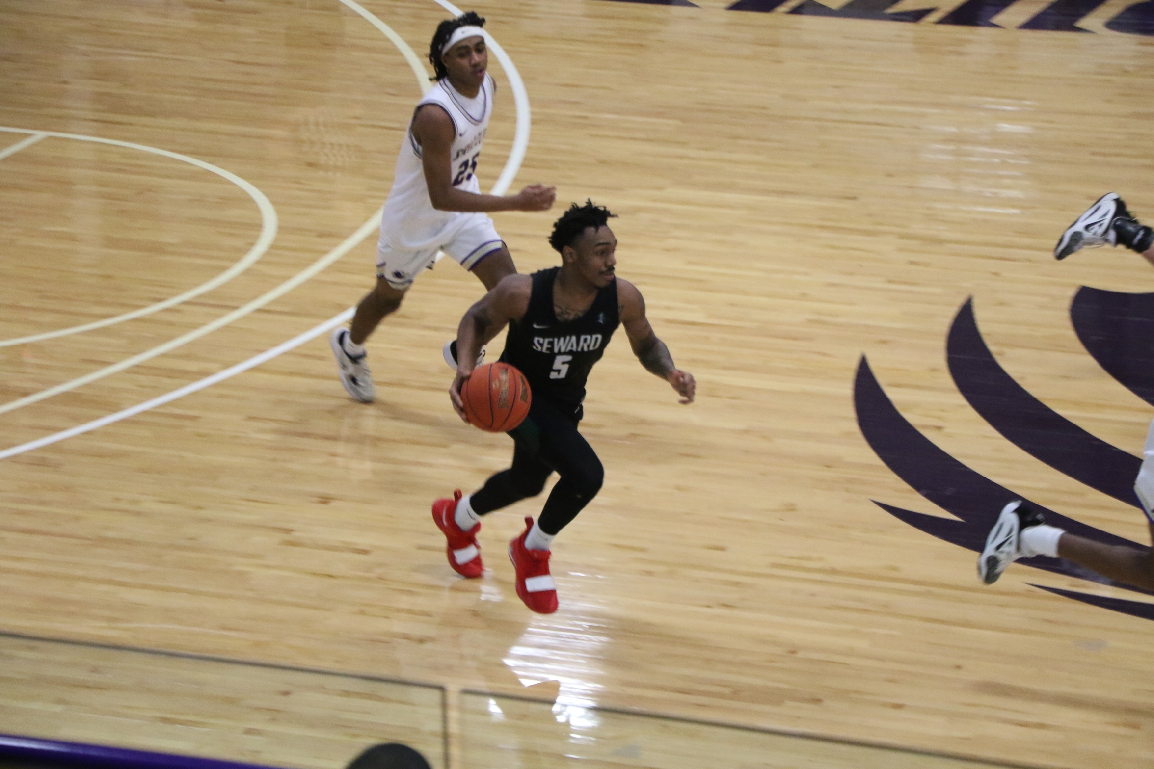 The Saints fall to No. 18 Grizzlies 68-50