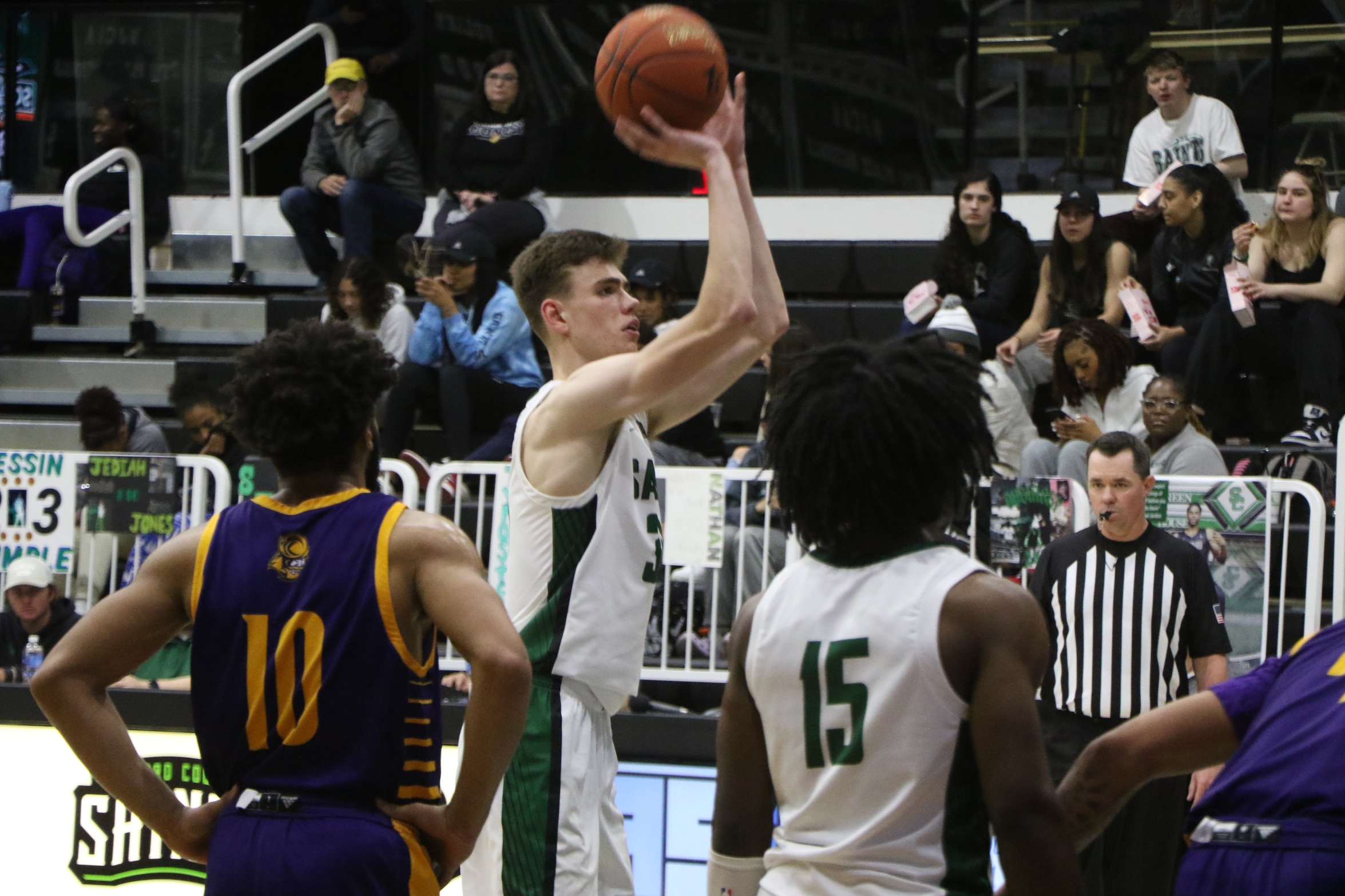 Seward County falls to Independence 82-63
