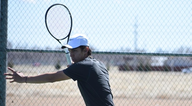 Saints win easily against Colorado College