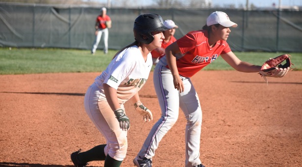 Lady Saints lose to Hutchinson