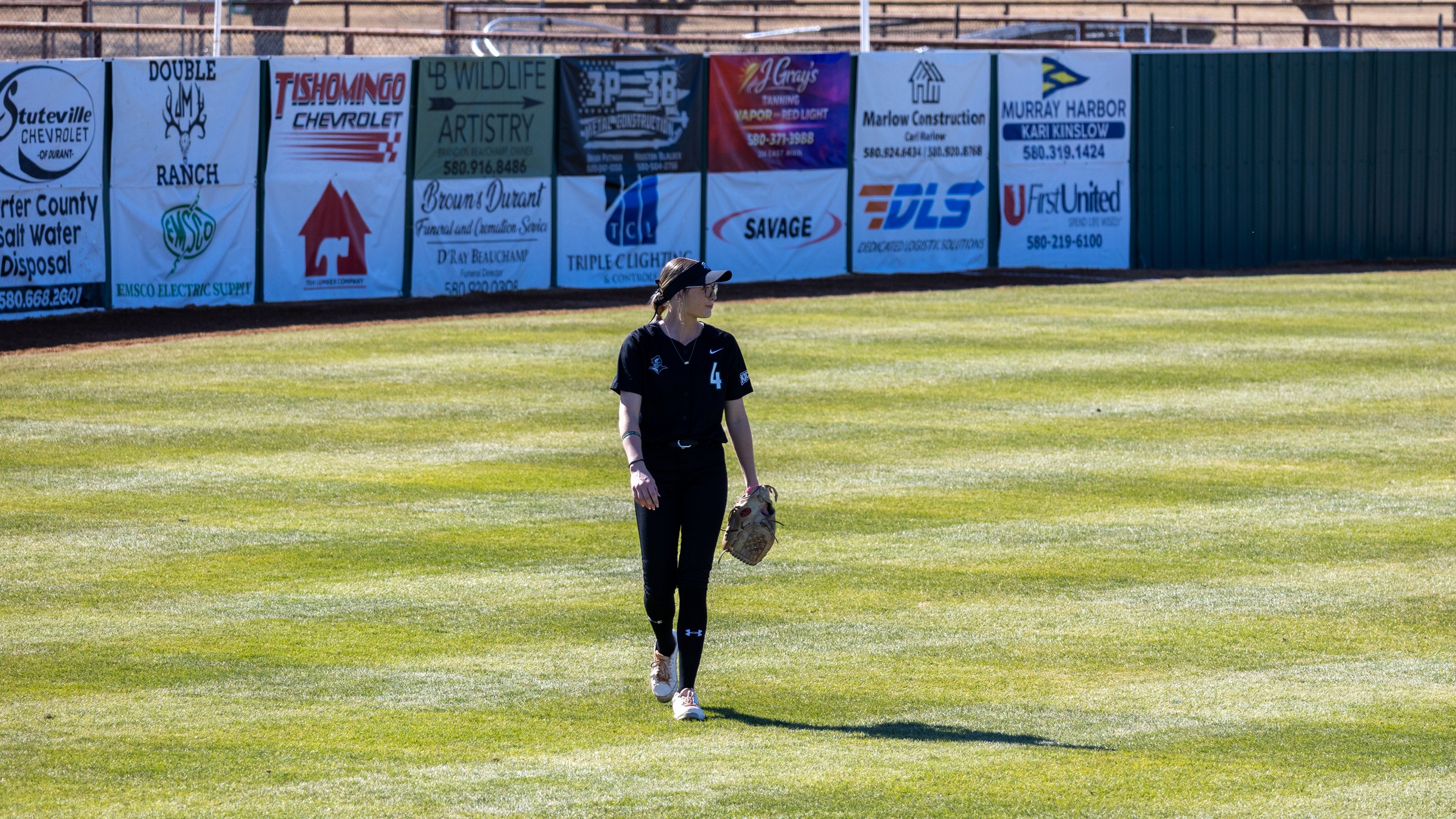 Softball Takes on 2 Top 10 Squads in Texas