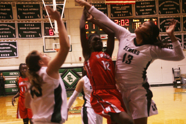 #7 Seward Wraps Up Non-Conference Play 15-1