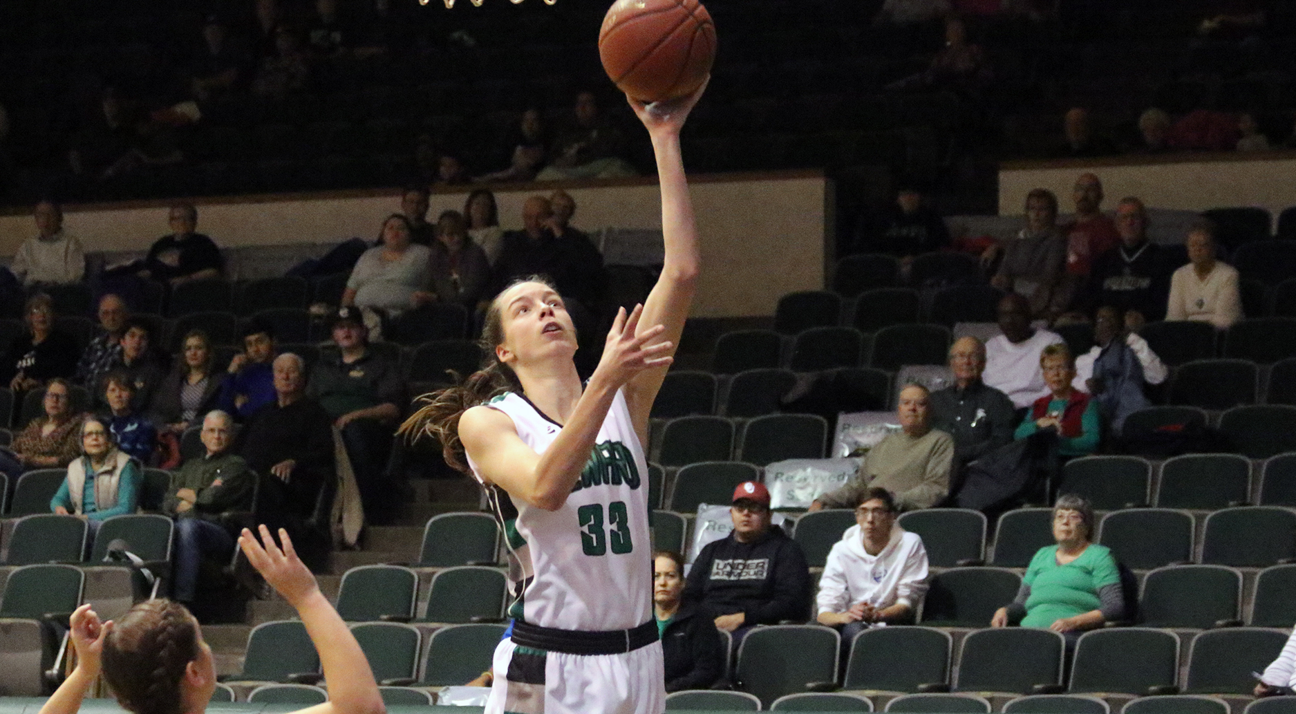 Szydlowska's Career-High Pushes Lady Saints Past Thunderbirds