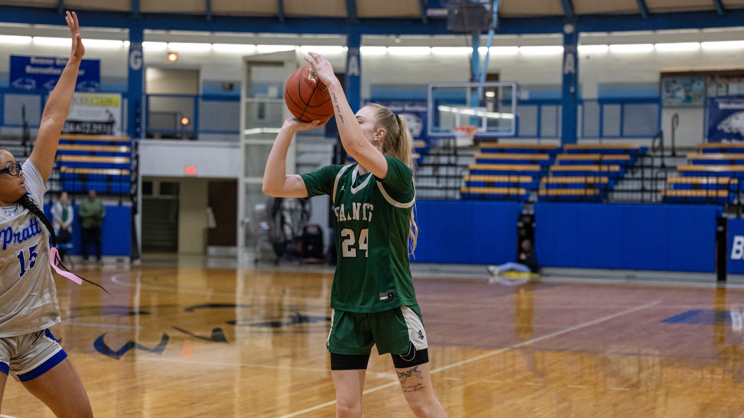 Trinitee Holmes scores a career-high 15 points in 74-67 overtime loss at Colby Sunday afternoon