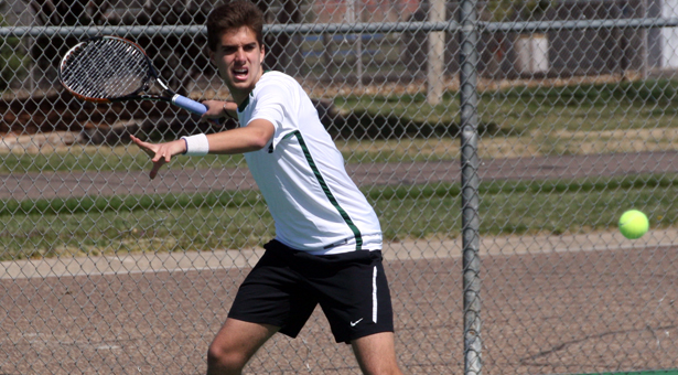 Saints Split First Matches of 2015-2016