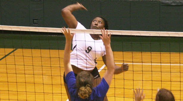 Seward Wraps Up Perfect Preseason With Pair of Wins