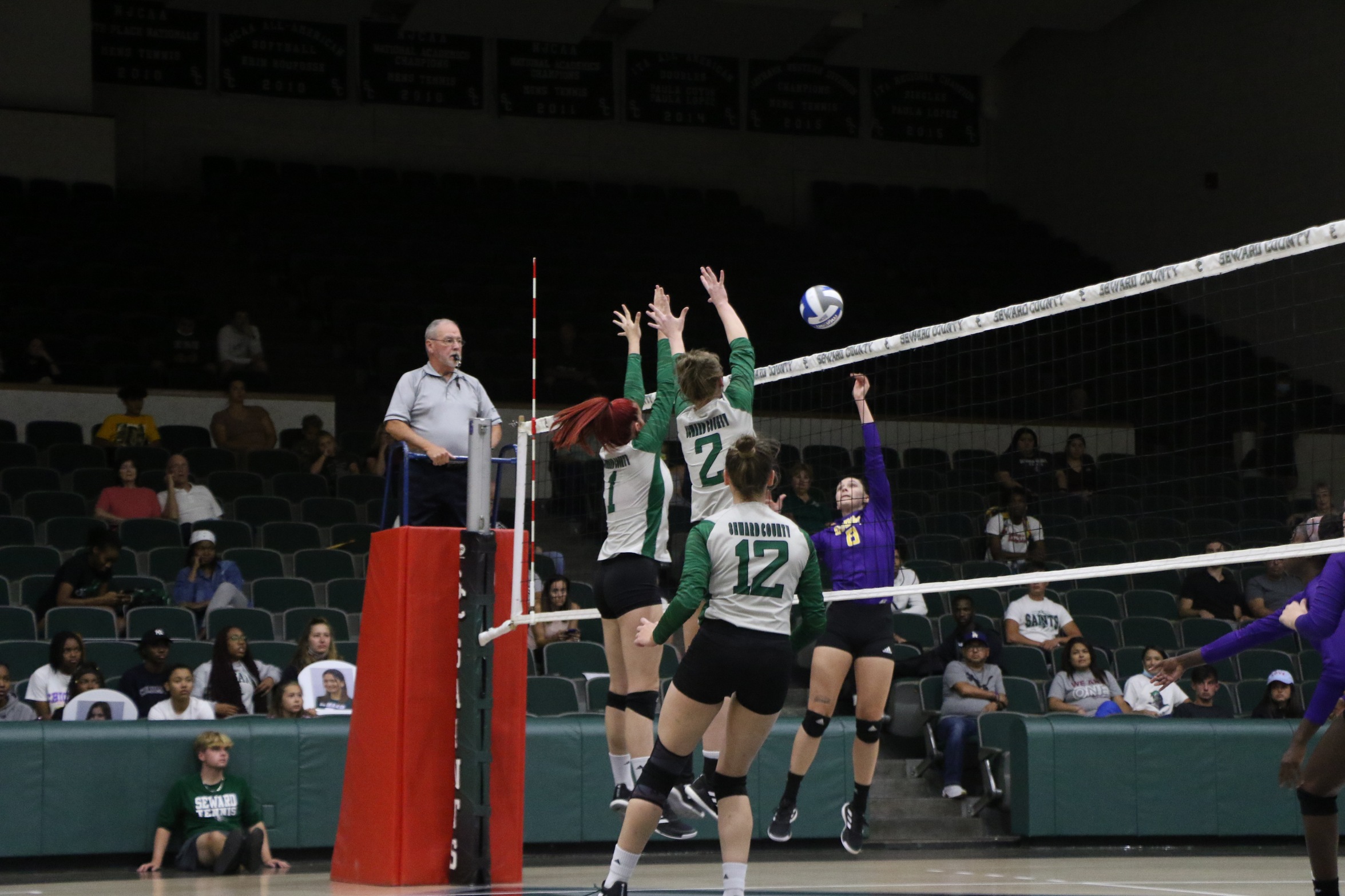 Seward County defeats Dodge City in the 5th set