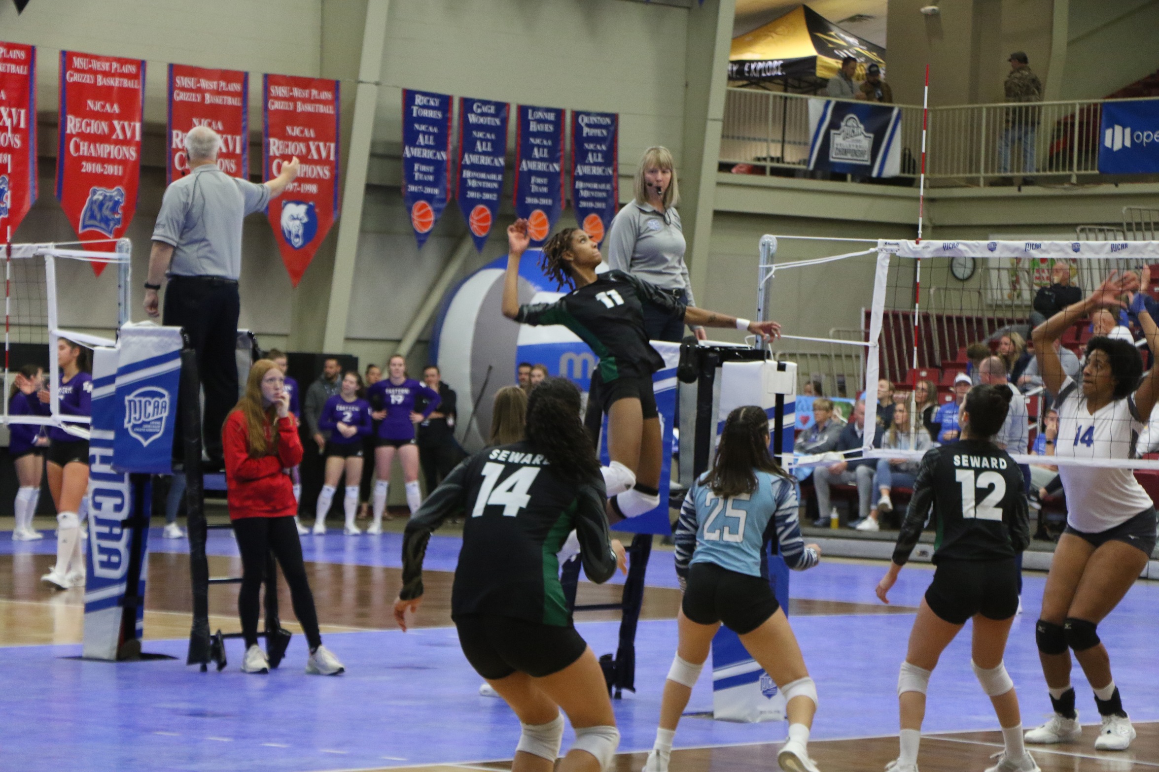 Seward County falls in the first round of Nationals to Miami Dade
