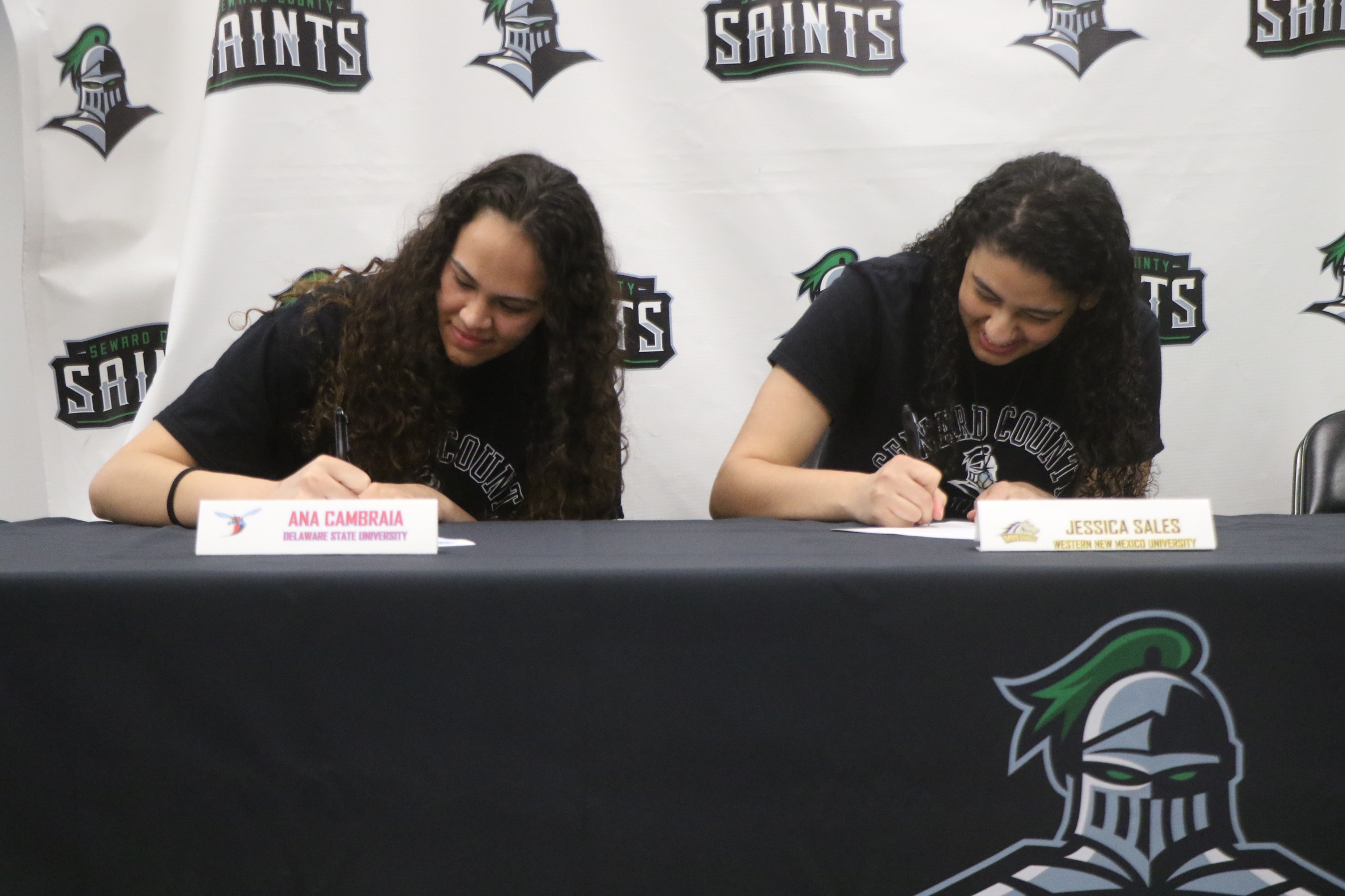 Cambraia and Sales sign to 4 year Universities